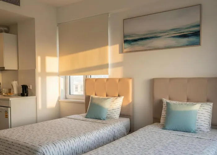 Отель Guenes 3*